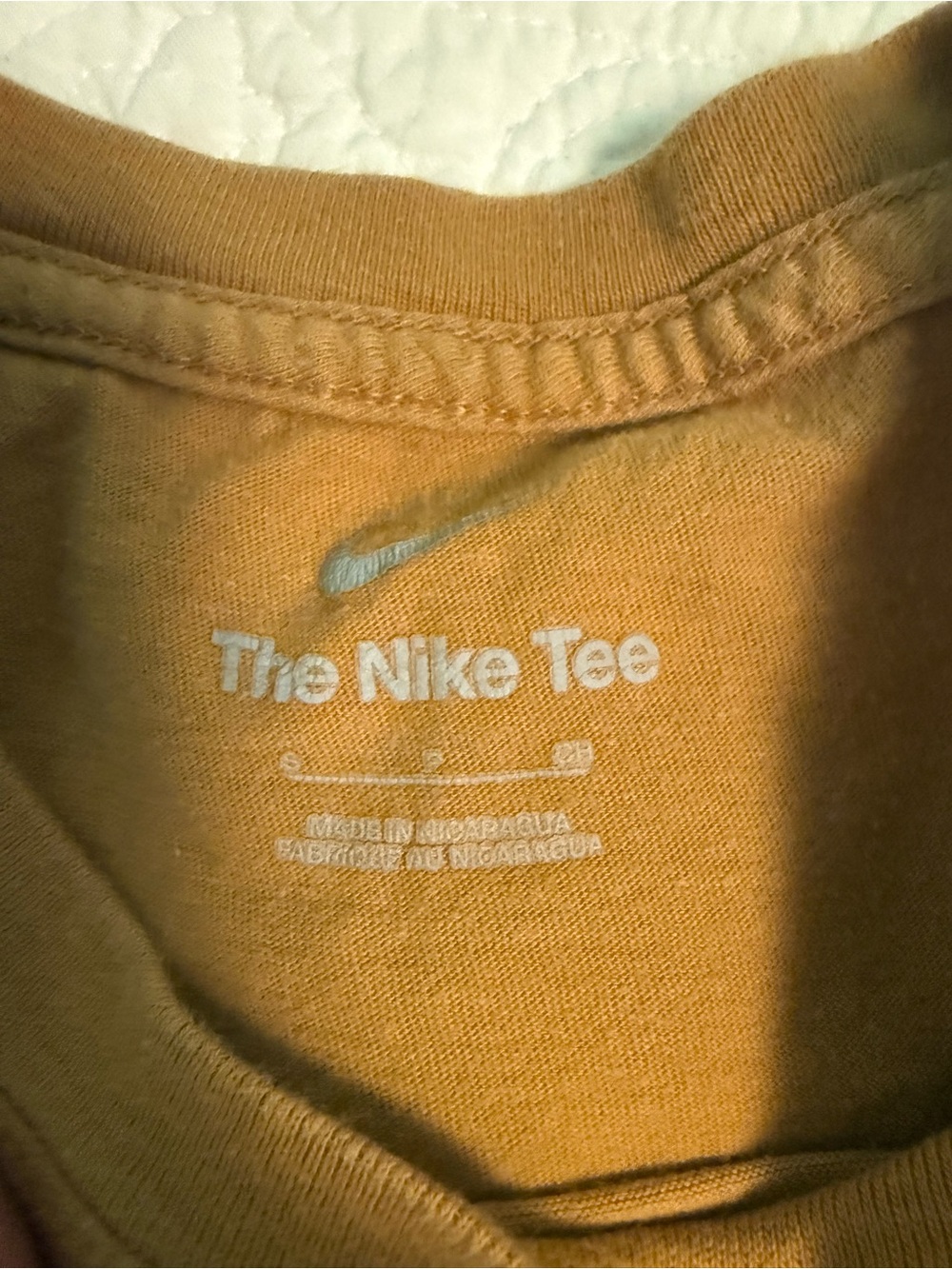 Nike Men’s'Just Do It' Graphic Tee - Gray - Picture 3 of 5